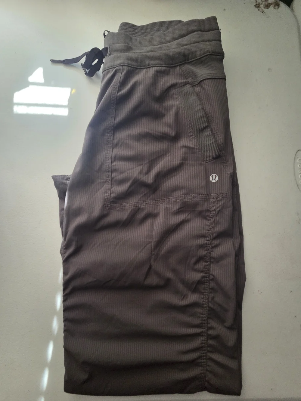 lululemon Dance Studio Charcoal  Drawstring Ruched Jogger Pants. Size 8